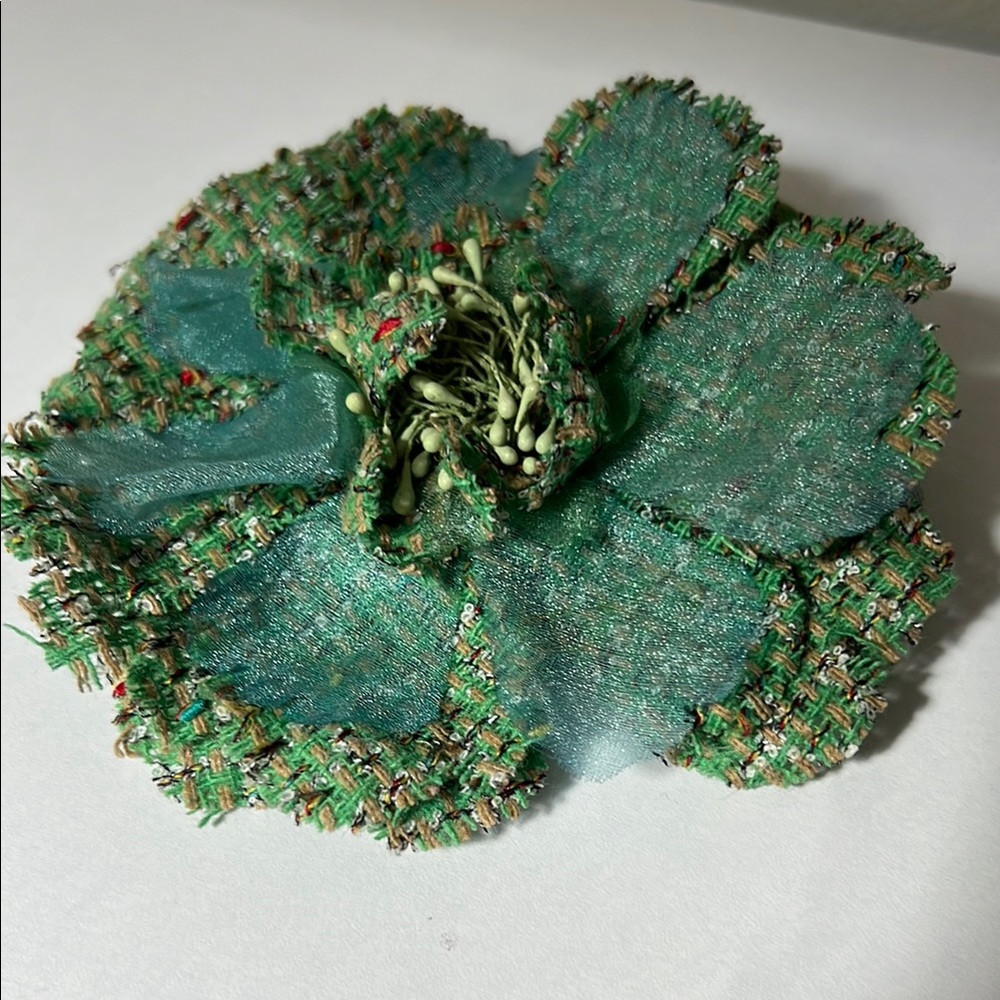 Elegant Green Floral Brooch